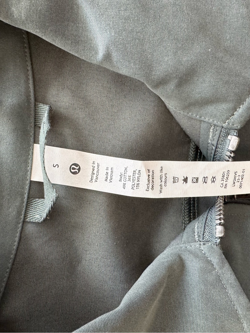 Lululemon jacket - Picture 3 of 3